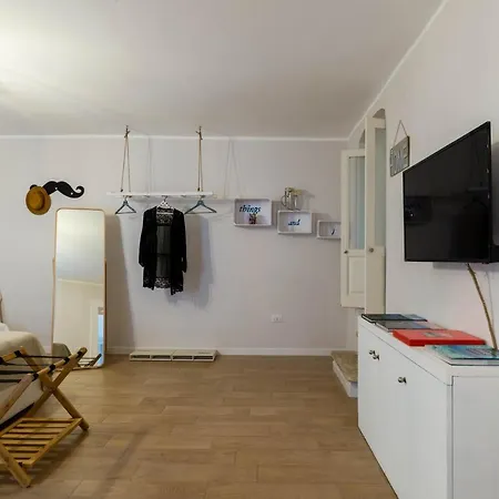 Murat Nelcuoredibari Apartment